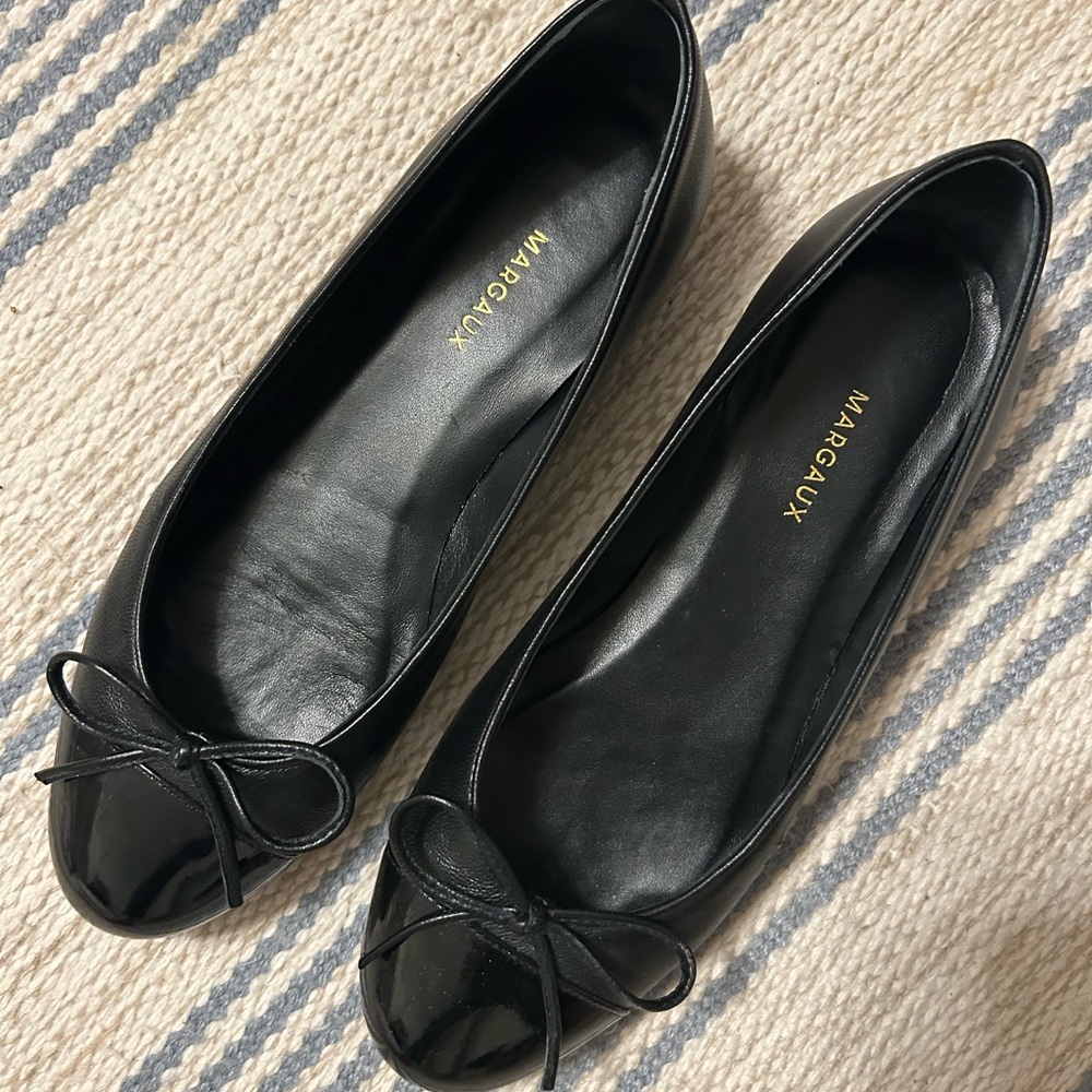 Margaux BLACK NAPPA AND PATENT cap toe ballet flat 7N